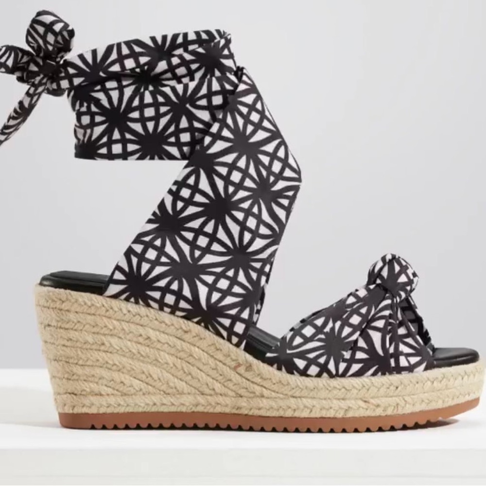 Hope For Flowers by Tracy Reese Black and White Espadrille Wedges